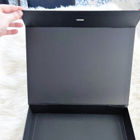 Net-A-Porter Empty Gift Box - Picture 2 of 8